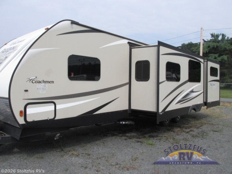 2017 Freedom Express 320BHDS by Coachmen from Stoltzfus RV's in Adamstown, Pennsylvania