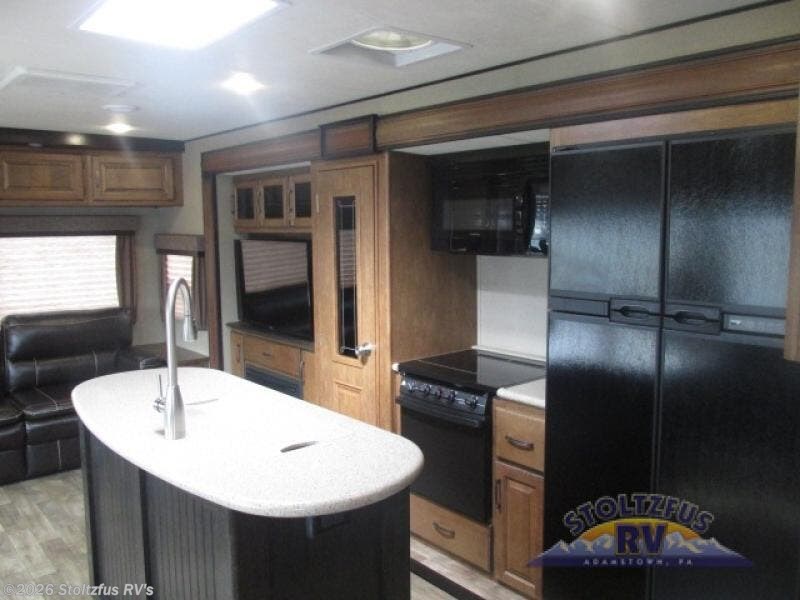 2018 Reflection 315RLTS by Grand Design from Stoltzfus RV's in Adamstown, Pennsylvania