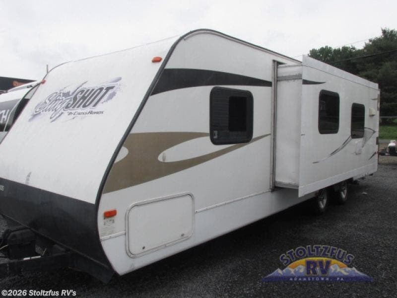 2011 Slingshot GT29BH by CrossRoads from Stoltzfus RV's in Adamstown, Pennsylvania