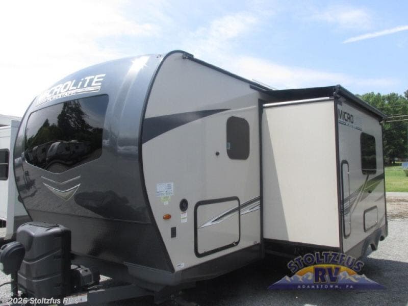 2022 Flagstaff Micro Lite 21DS by Forest River from Stoltzfus RV's in Adamstown, Pennsylvania