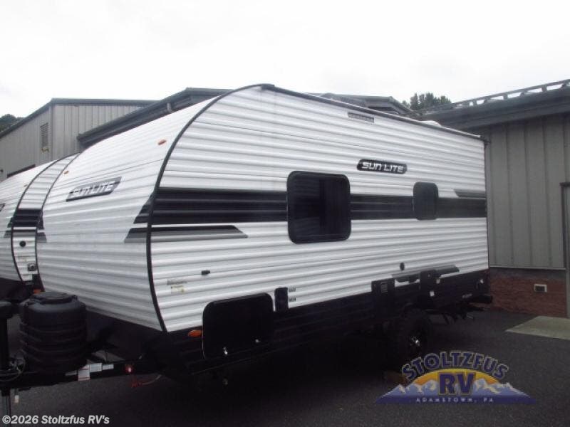 2027 Sun Lite 18RD by Sunset Park RV from Stoltzfus RV's in Adamstown, Pennsylvania