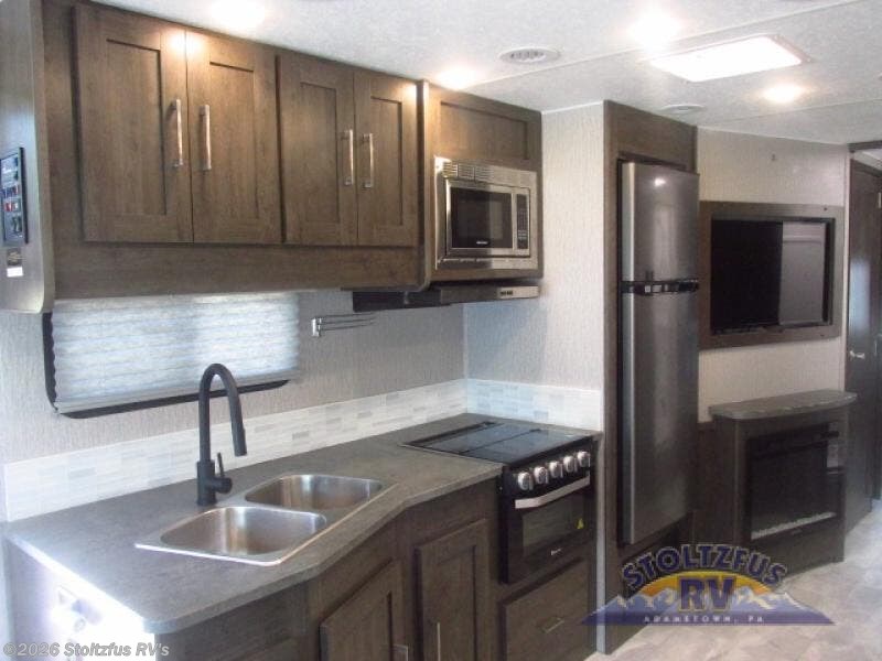 2023 Pursuit 31TS by Coachmen from Stoltzfus RV's in Adamstown, Pennsylvania