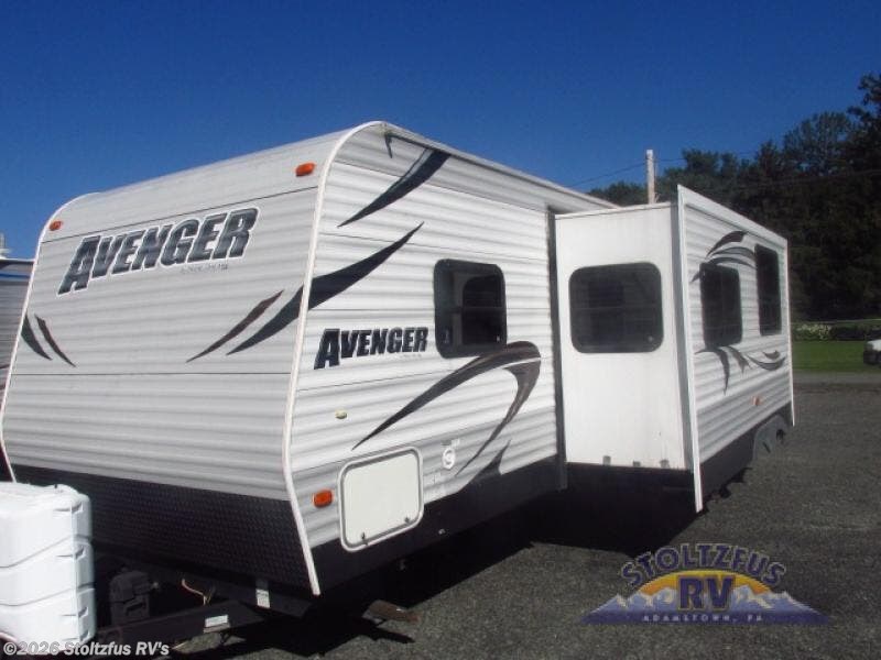 2013 Forest River Avenger 28BHS - Used Travel Trailer For Sale by Stoltzfus RV's in Adamstown, Pennsylvania