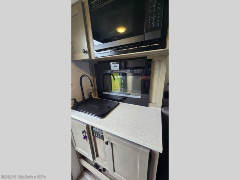 2027 Sun Trek 550 by Sunset Park RV from Stoltzfus RV's in Adamstown, Pennsylvania