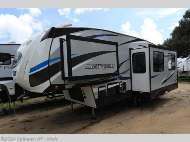 2019 Forest River Cherokee Arctic Wolf 265dbh8