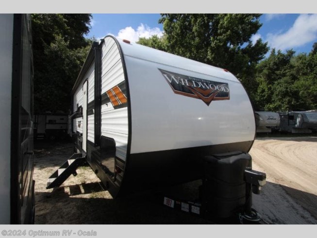 Used 2020 Forest River Wildwood 30KQBSS available in Ocala, Florida