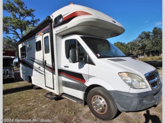 Used 2010 Fleetwood Quest Premium 24L available in Ocala, Florida