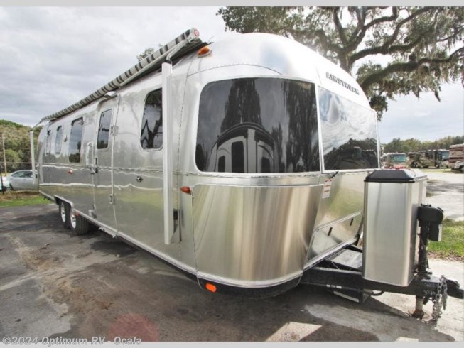 Used 2020 Airstream Classic 33FB available in Ocala, Florida