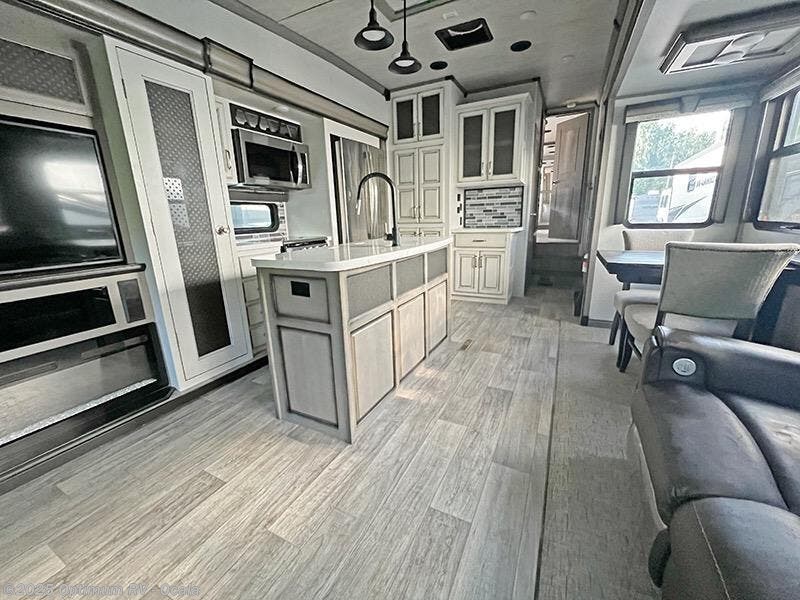 2021 Keystone Montana 3931FB RV for Sale in Ocala, FL 34480 | 1SR161 ...