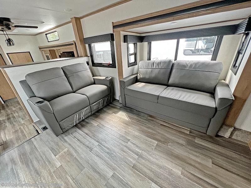 2024 Forest River Sabre 37FLH RV for Sale in Ocala, FL 34480 3SA210
