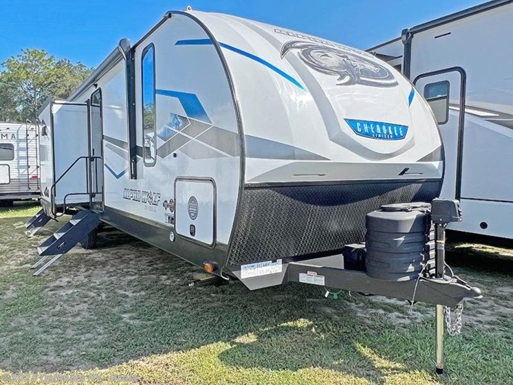 2024 Forest River Cherokee Alpha Wolf 33BHL RV for Sale in Ocala, FL