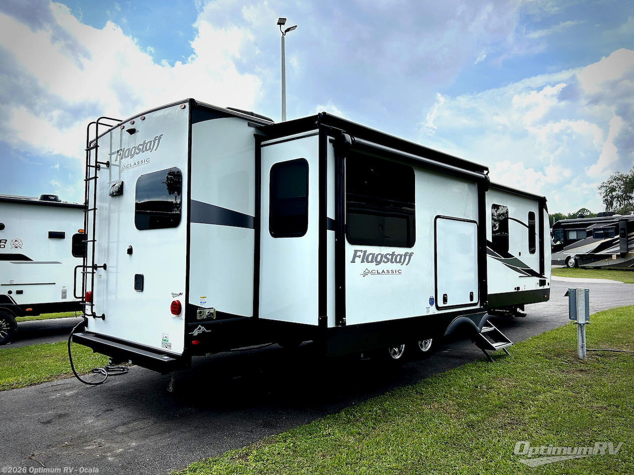 2024 Forest River Flagstaff Classic 832RKSB - New Travel Trailer For Sale by Optimum RV - Ocala in Ocala, Florida features Slideout, Awning
