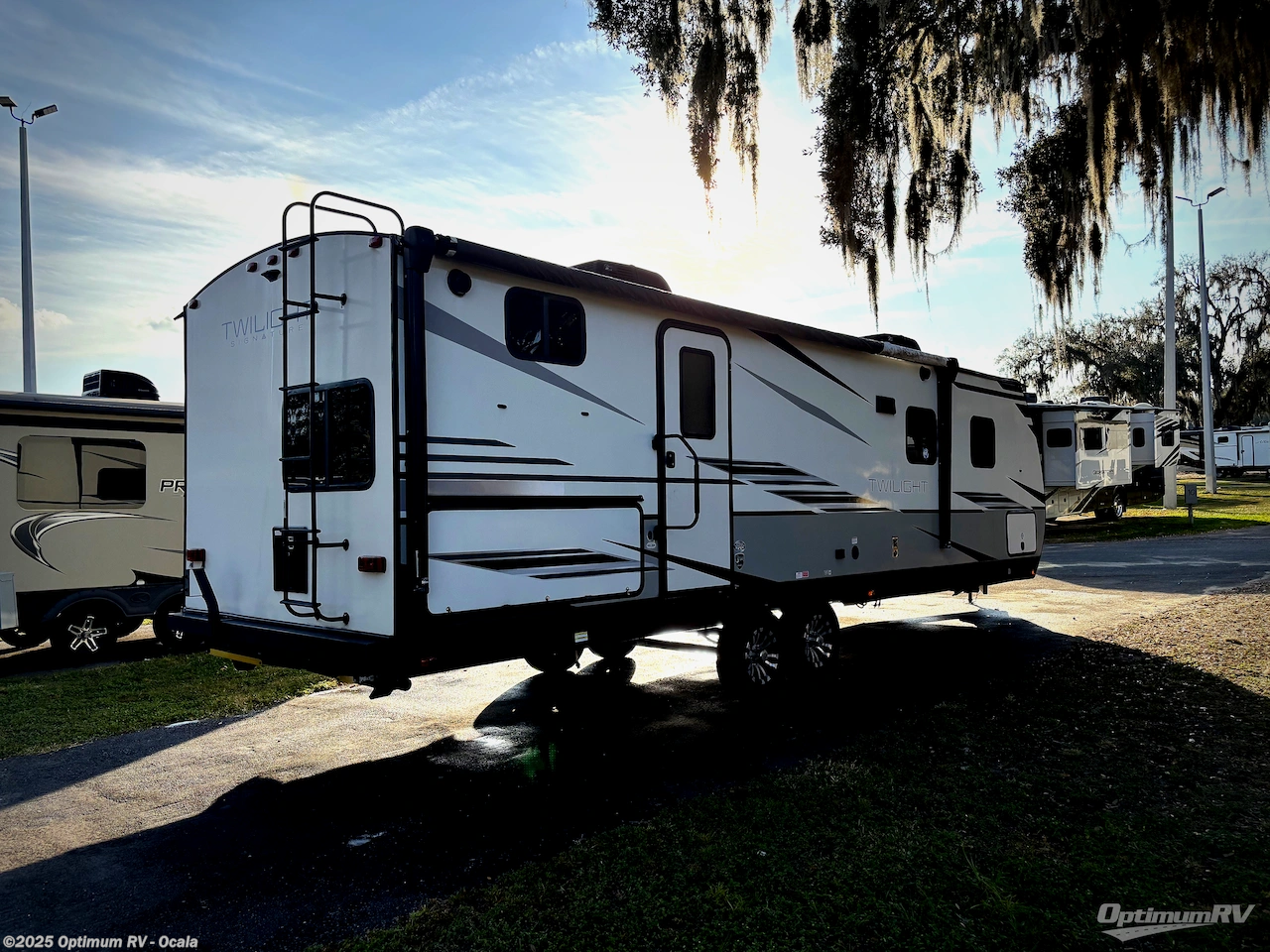 2022 Cruiser RV Twilight Signature TWS 2800 - Used Travel Trailer For Sale by Optimum RV - Ocala in Ocala, Florida features Slideout, Awning