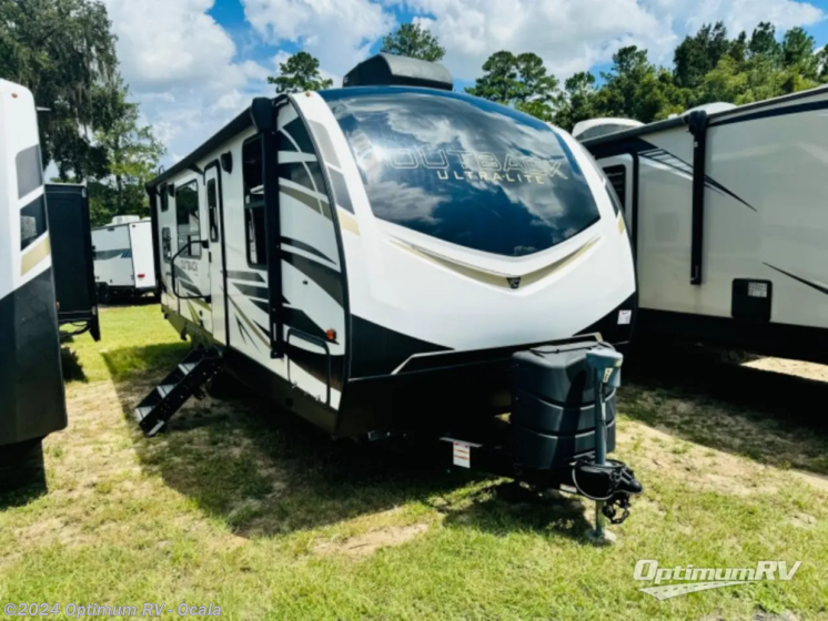 Used 2021 Keystone Outback Ultra Lite 244UBH available in Ocala, Florida