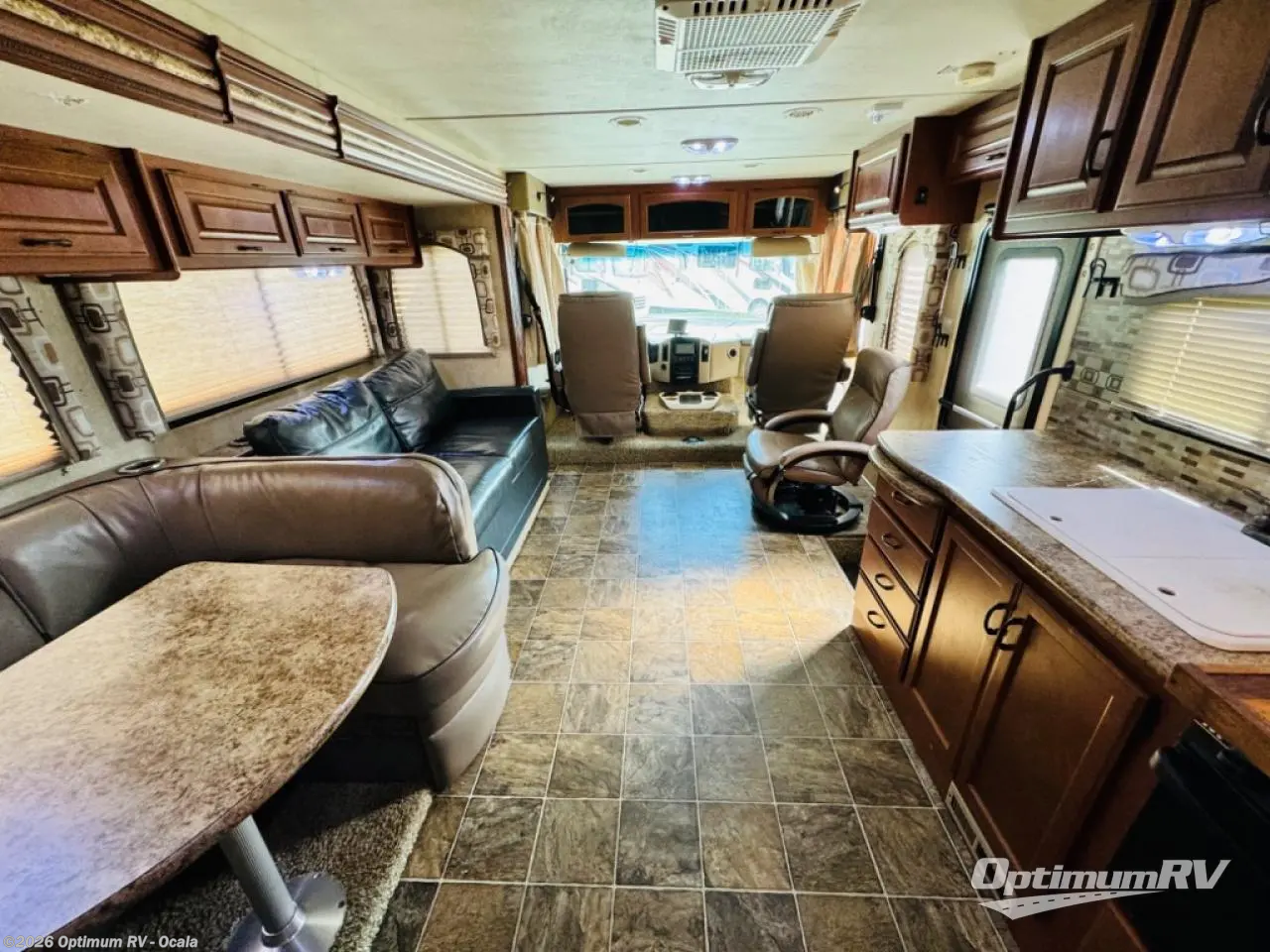 2012 Thor Hurricane 32A RV for Sale in Ocala, FL 34480 | 0EA809B ...
