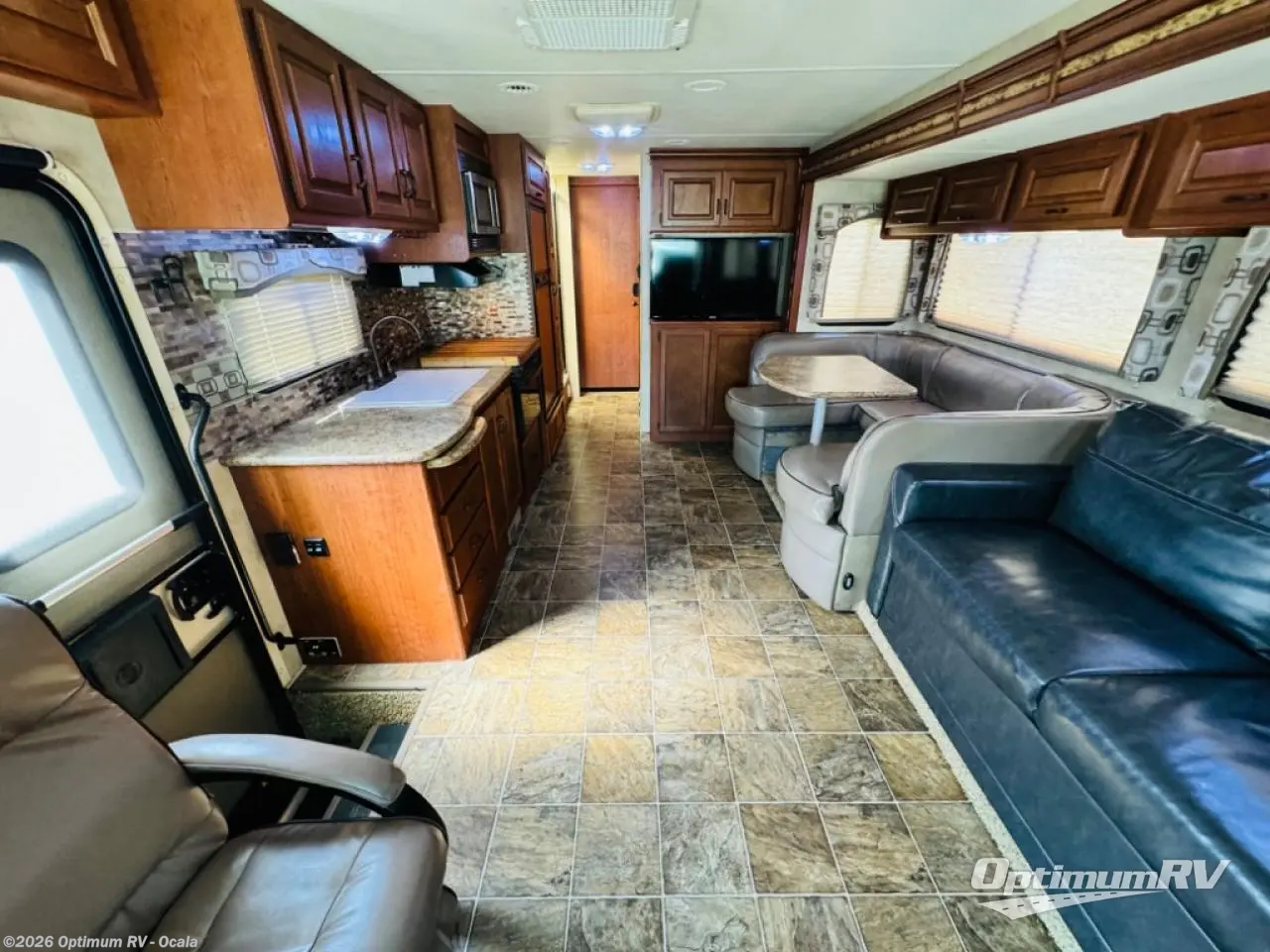 2012 Thor Hurricane 32A RV for Sale in Ocala, FL 34480 | 0EA809B ...