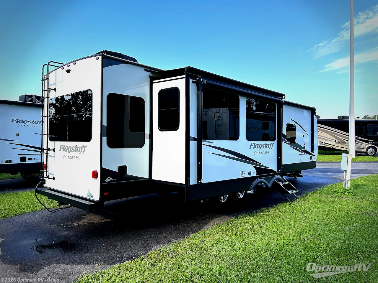 2025 Forest River Flagstaff Classic 832lKRL - New Travel Trailer For Sale by Optimum RV - Ocala in Ocala, Florida features Slideout, Awning