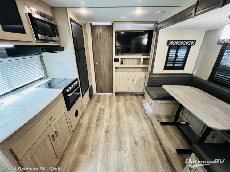 Used 2021 Coachmen Freedom Express Ultra Lite 248RBS available in Ocala, Florida