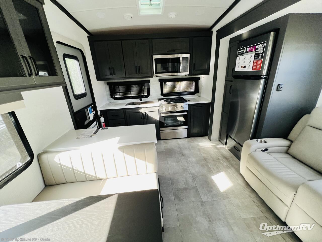 New 2025 Forest River Flagstaff Classic 282RK available in Ocala, Florida