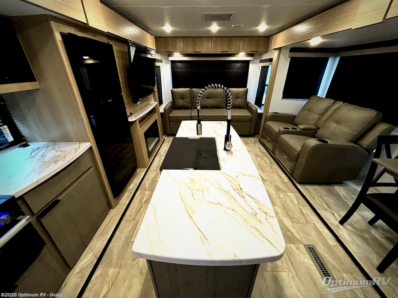 New 2025 Dutchmen Kodiak Ultimate 3221RLSL available in Ocala, Florida