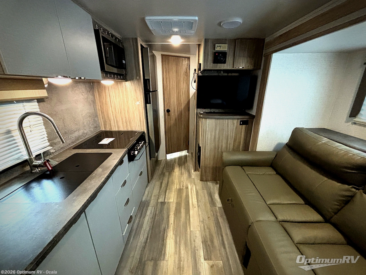 Used 2022 Winnebago Micro Minnie 2306BHS available in Ocala, Florida