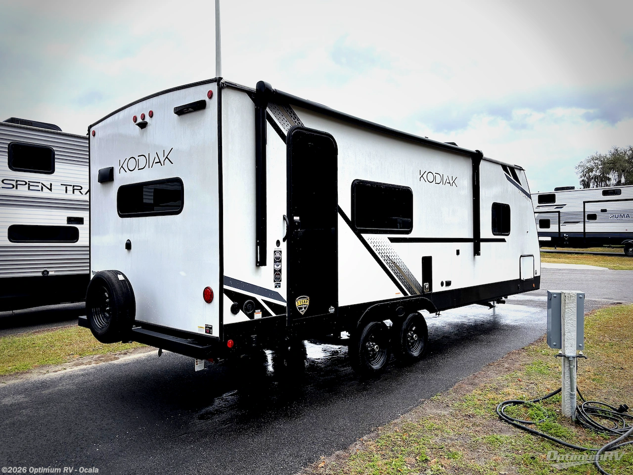 2025 Dutchmen Kodiak 241BHSL - New Travel Trailer For Sale by Optimum RV - Ocala in Ocala, Florida features Slideout, Awning