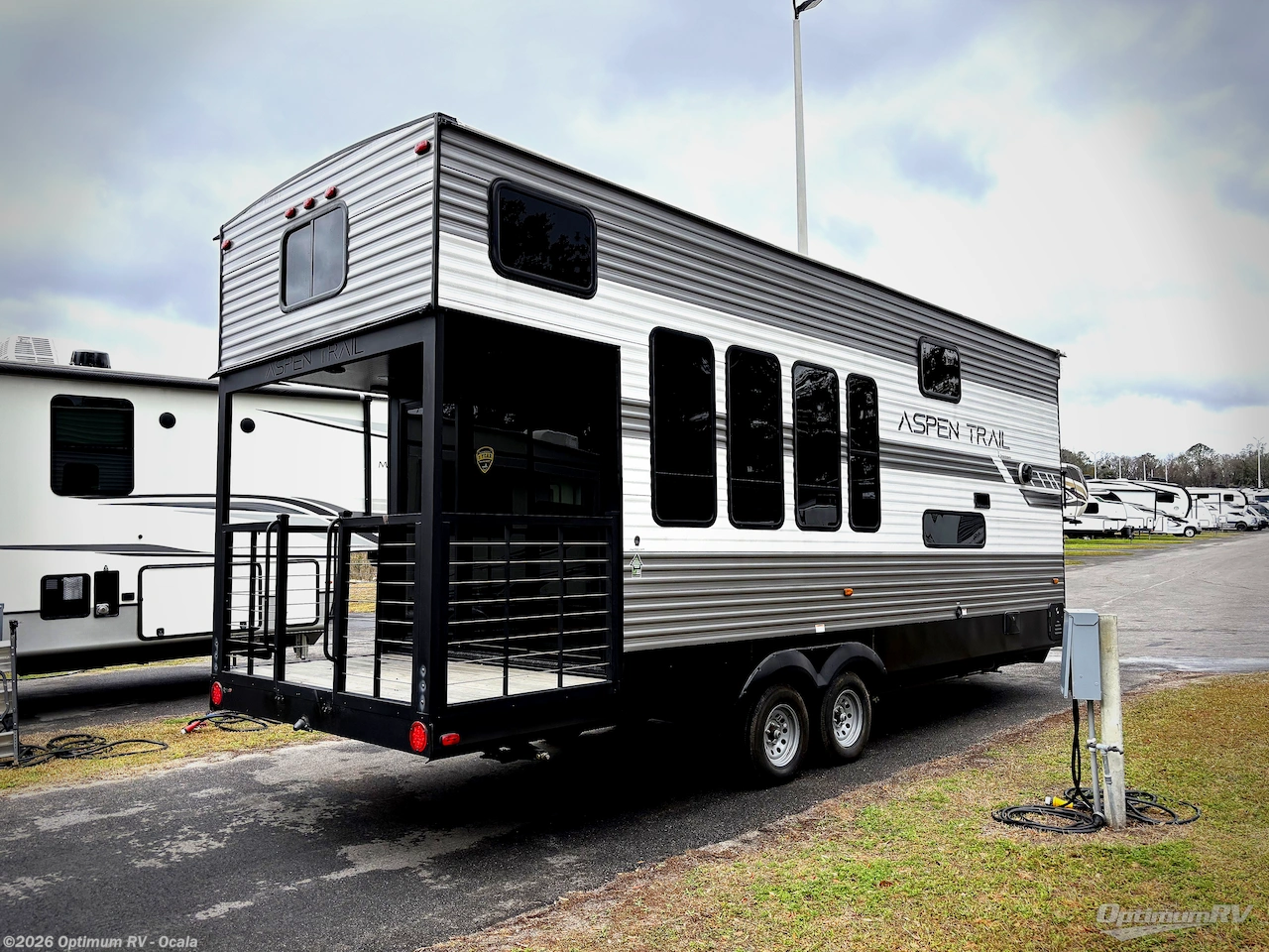 2024 Dutchmen Aspen Trail Loft 260THLOFT - Used Destination Trailer For Sale by Optimum RV - Ocala in Ocala, Florida