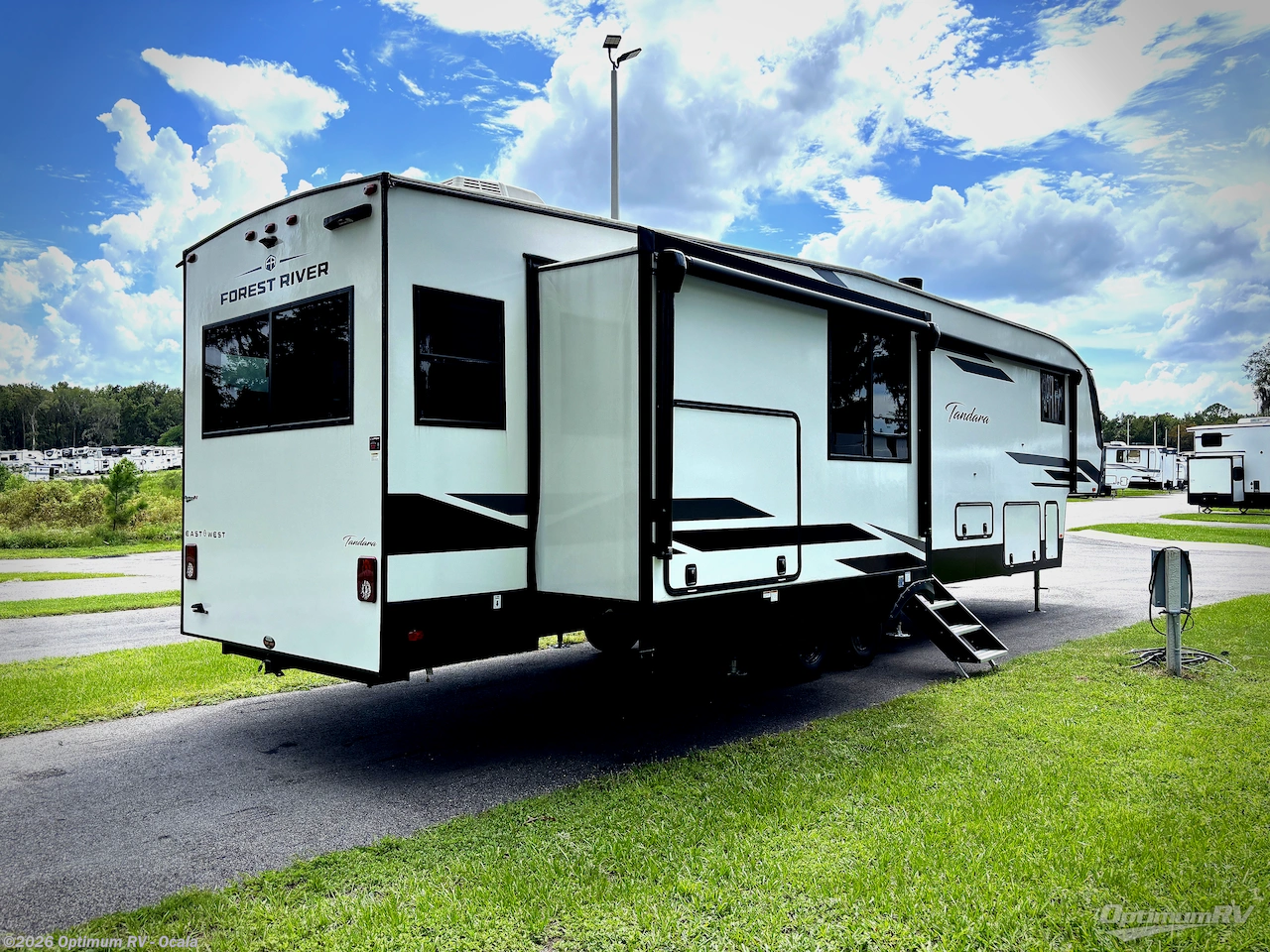 2025 East to West Tandara 386MB-OK - New Fifth Wheel For Sale by Optimum RV - Ocala in Ocala, Florida features Slideout, Awning