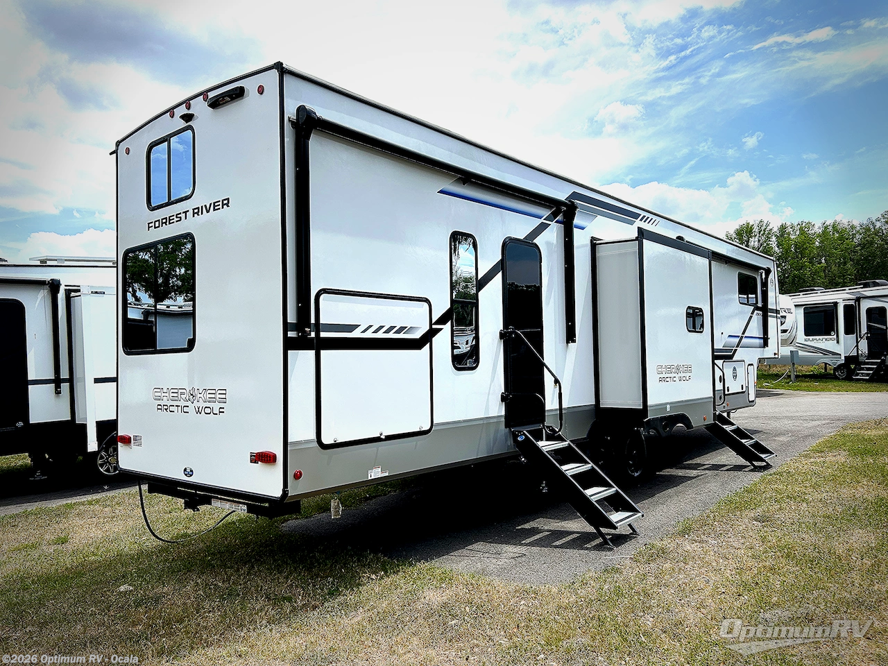 2025 Forest River Cherokee Arctic Wolf Suite 3750SUITE - New Fifth Wheel For Sale by Optimum RV - Ocala in Ocala, Florida features Slideout, Awning