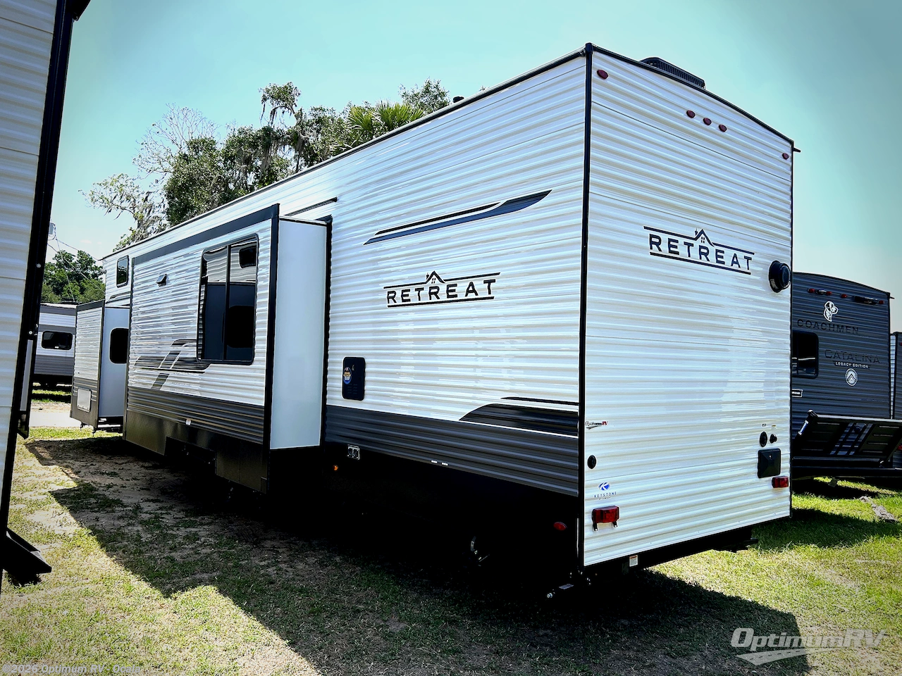 2025 Keystone Retreat 39HBDL - New Destination Trailer For Sale by Optimum RV - Ocala in Ocala, Florida features Slideout, Awning