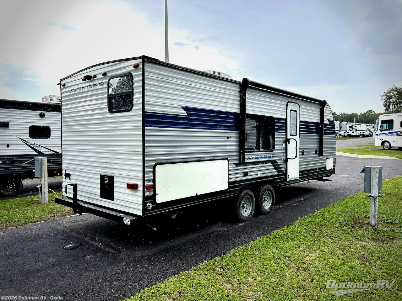 2022 Prime Time Avenger 26BK - Used Travel Trailer For Sale by Optimum RV - Ocala in Ocala, Florida features Awning