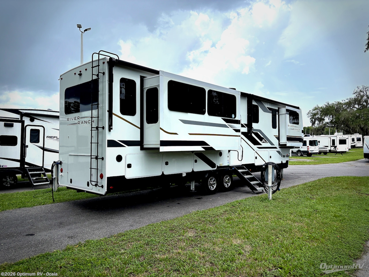 2023 Palomino River Ranch 393RL - Used Fifth Wheel For Sale by Optimum RV - Ocala in Ocala, Florida features Awning, Slideout