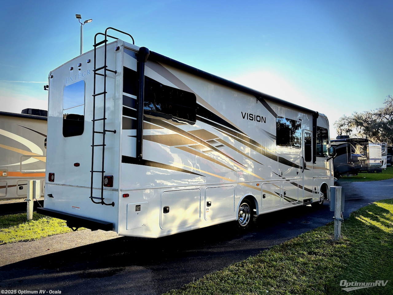 2024 Entegra Coach Vision 29F - Used Class A For Sale by Optimum RV - Ocala in Ocala, Florida features Awning, Slideout