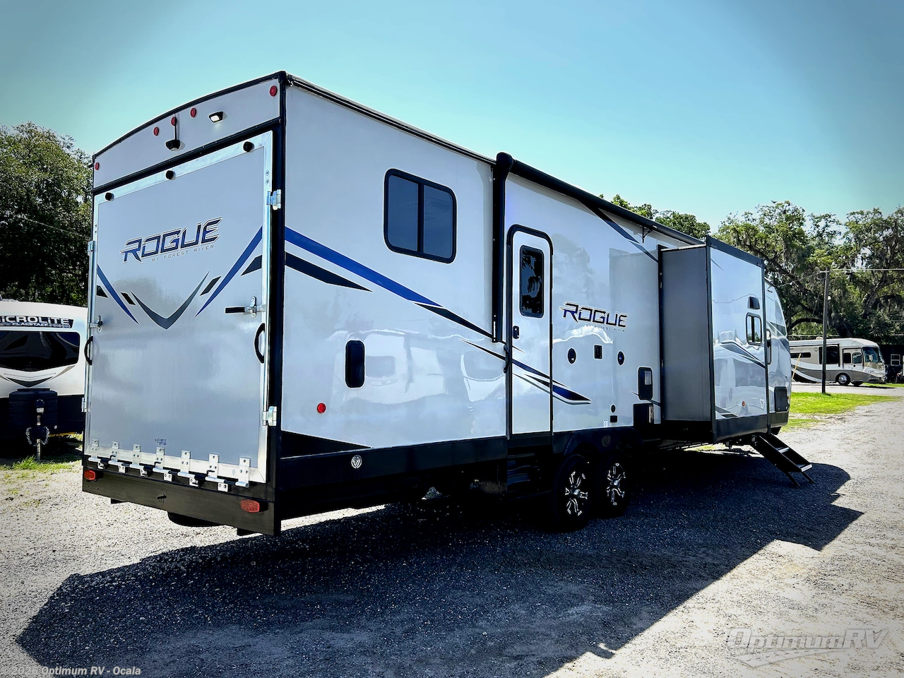 2021 Forest River Vengeance Rogue 32V - Used Travel Trailer For Sale by Optimum RV - Ocala in Ocala, Florida features Slideout, Awning