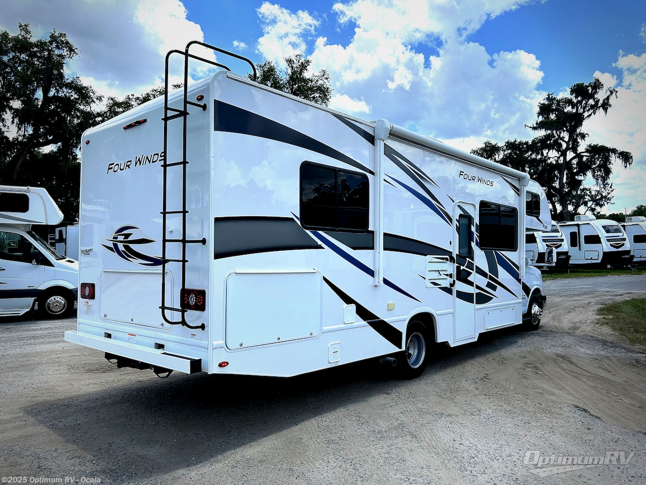 2022 Thor Four Winds 28A - Used Class C For Sale by Optimum RV - Ocala in Ocala, Florida features Awning