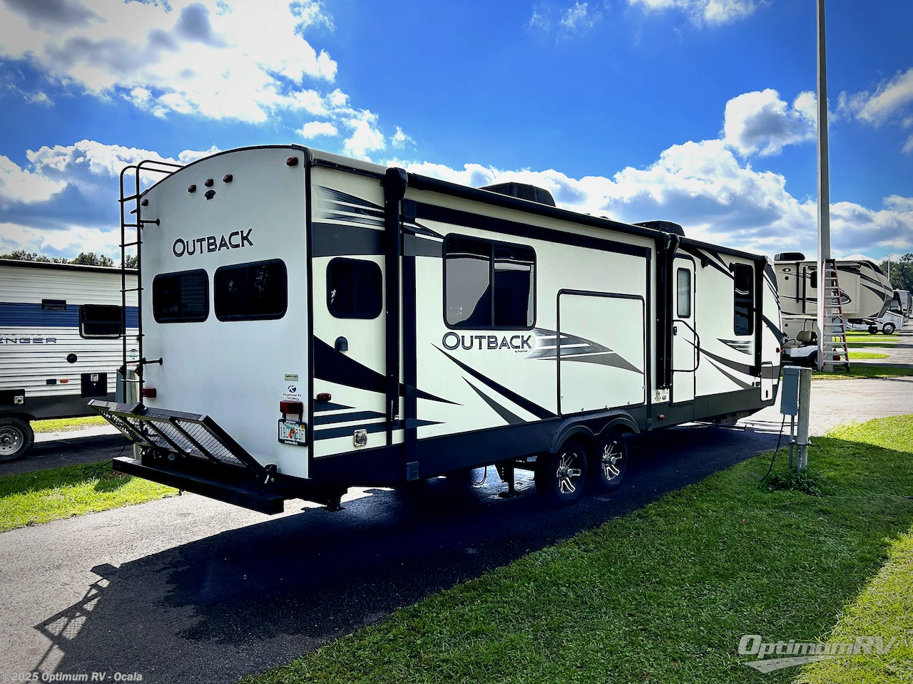 2020 Keystone Outback 300ML - Used Travel Trailer For Sale by Optimum RV - Ocala in Ocala, Florida features Slideout, Awning