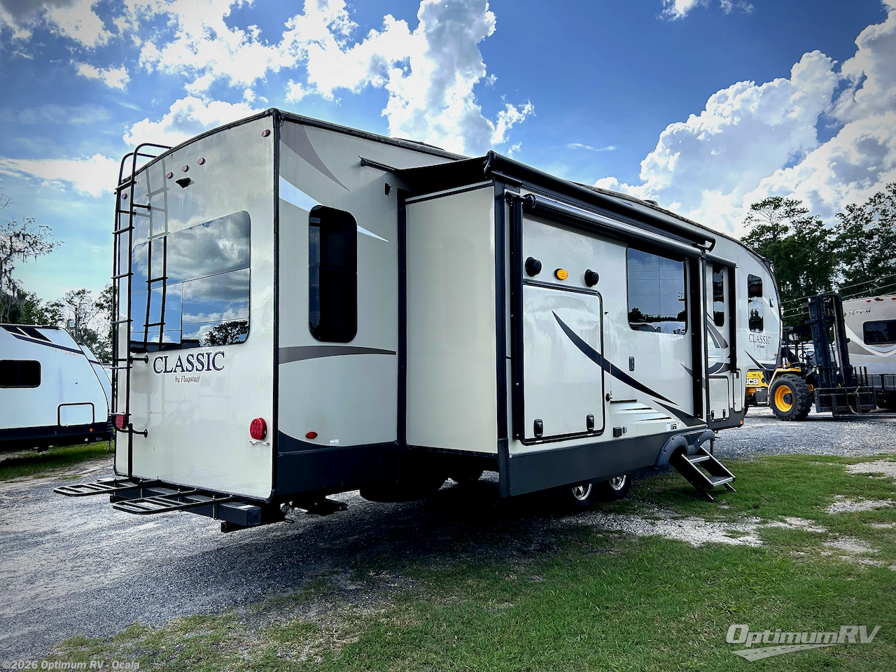 2019 Forest River Flagstaff Classic Super Lite 8528CBS - Used Fifth Wheel For Sale by Optimum RV - Ocala in Ocala, Florida features Awning, Slideout