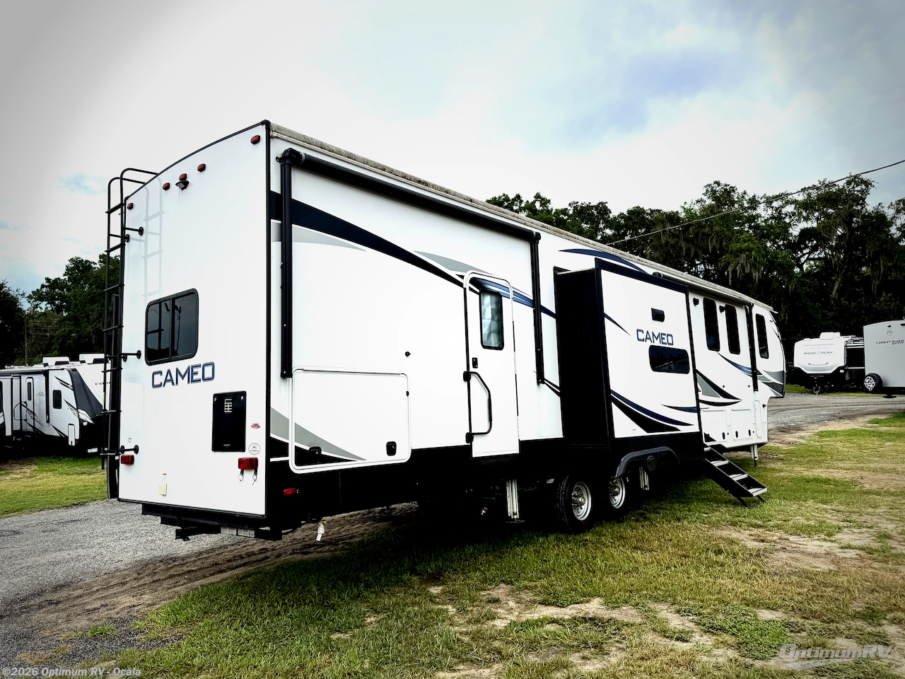 2023 CrossRoads Cameo CE4051BH - Used Fifth Wheel For Sale by Optimum RV - Ocala in Ocala, Florida features Awning, Slideout