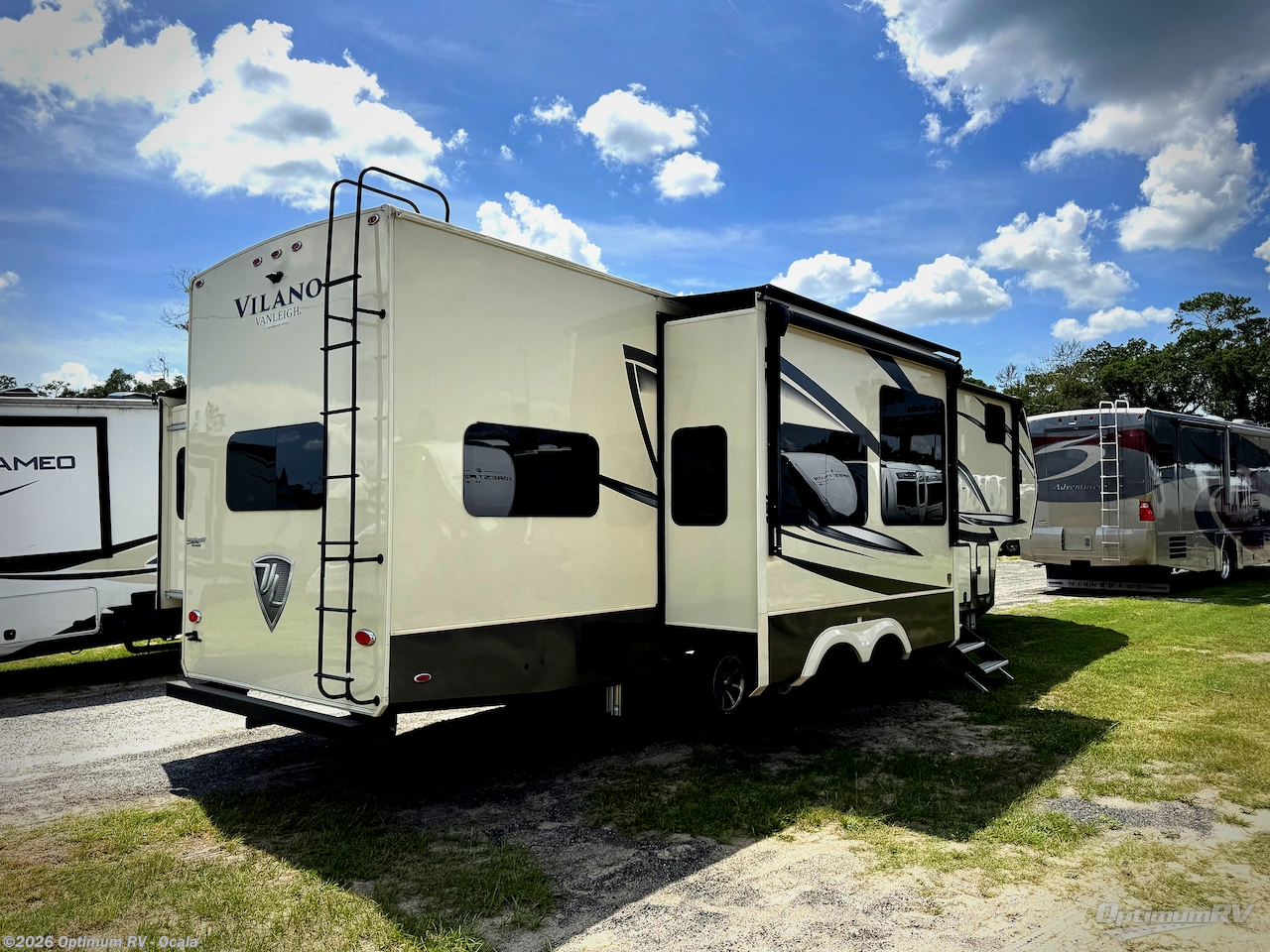 2022 Vanleigh Vilano 393GS - Used Fifth Wheel For Sale by Optimum RV - Ocala in Ocala, Florida features Slideout