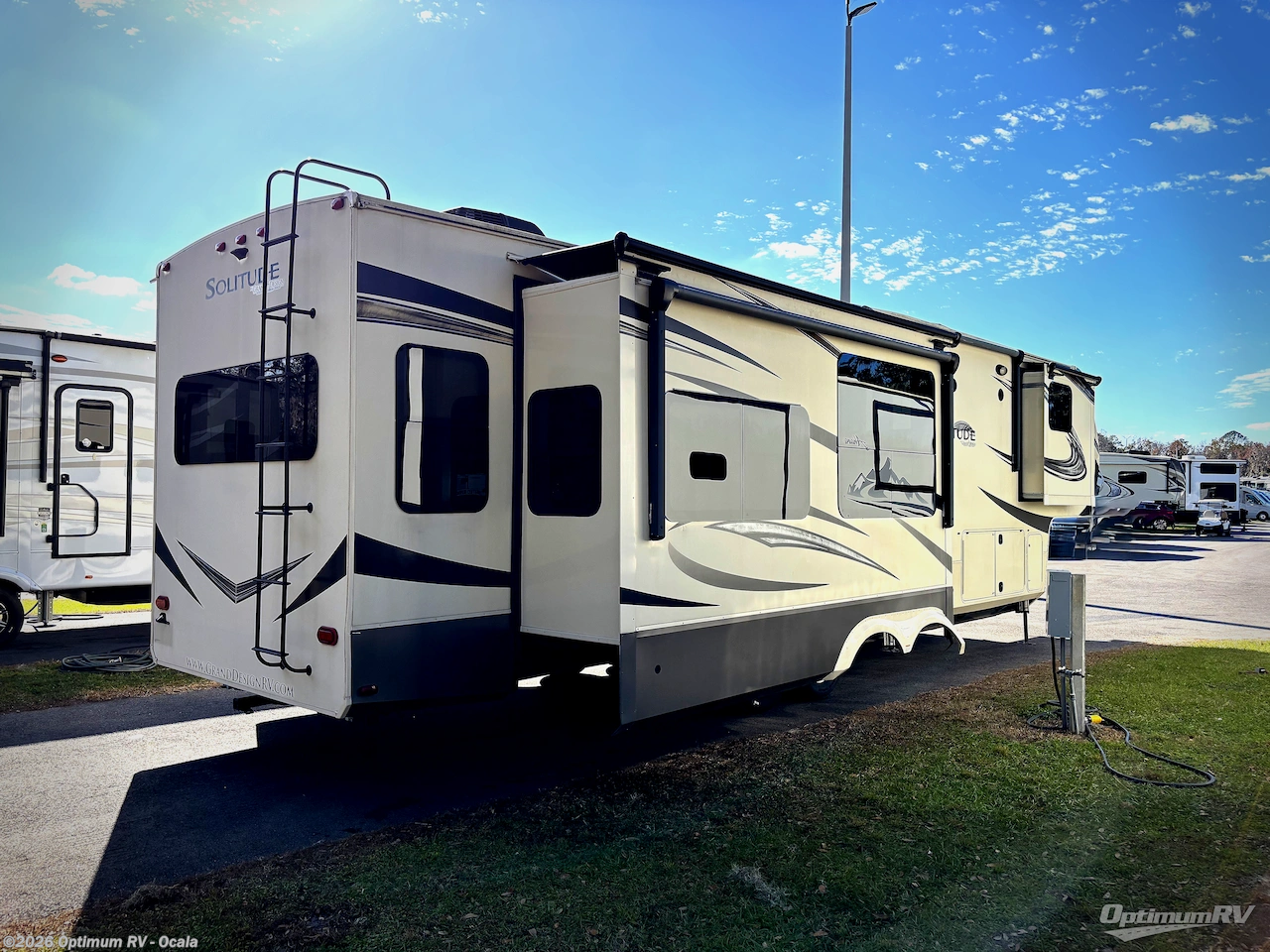 2019 Grand Design Solitude 385GK - Used Fifth Wheel For Sale by Optimum RV - Ocala in Ocala, Florida features Awning, Slideout