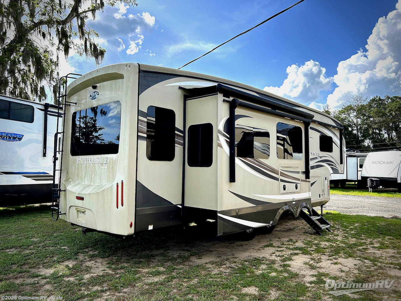 2019 Jayco Pinnacle 32RLTS - Used Fifth Wheel For Sale by Optimum RV - Ocala in Ocala, Florida features Slideout, Awning