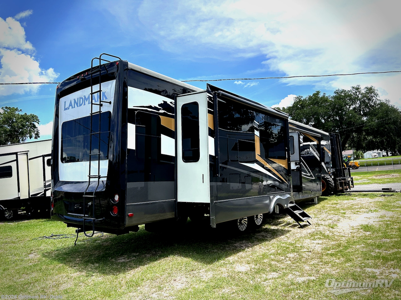 2023 Heartland Landmark Newport - Used Fifth Wheel For Sale by Optimum RV - Ocala in Ocala, Florida features Slideout, Awning