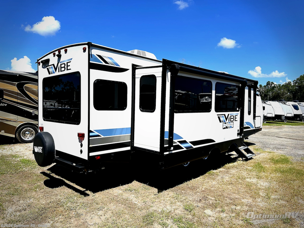 2023 Forest River Vibe 28RL - Used Travel Trailer For Sale by Optimum RV - Ocala in Ocala, Florida features Awning, Slideout