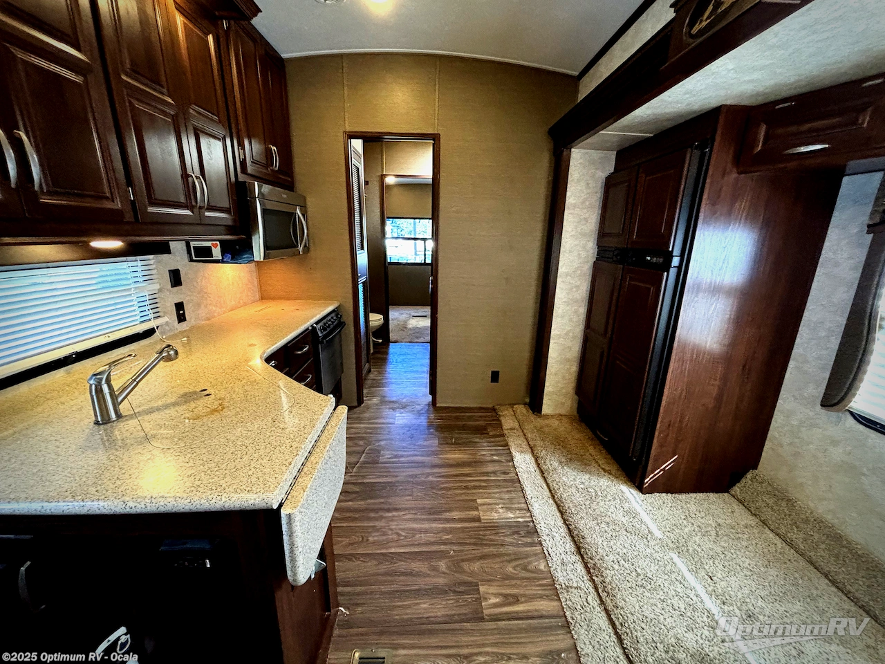 2014 Keystone Mountaineer 375FLF - Used Fifth Wheel For Sale by Optimum RV - Ocala in Ocala, Florida features Slideout