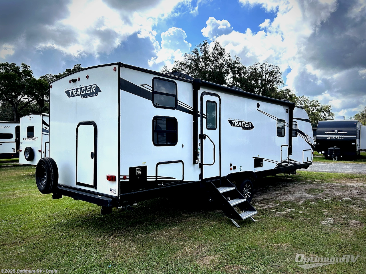 2023 Prime Time Tracer 28BHS - Used Travel Trailer For Sale by Optimum RV - Ocala in Ocala, Florida features Slideout, Awning