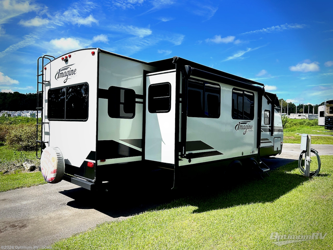2022 Grand Design Imagine 2970RL - Used Travel Trailer For Sale by Optimum RV - Ocala in Ocala, Florida features Awning, Slideout