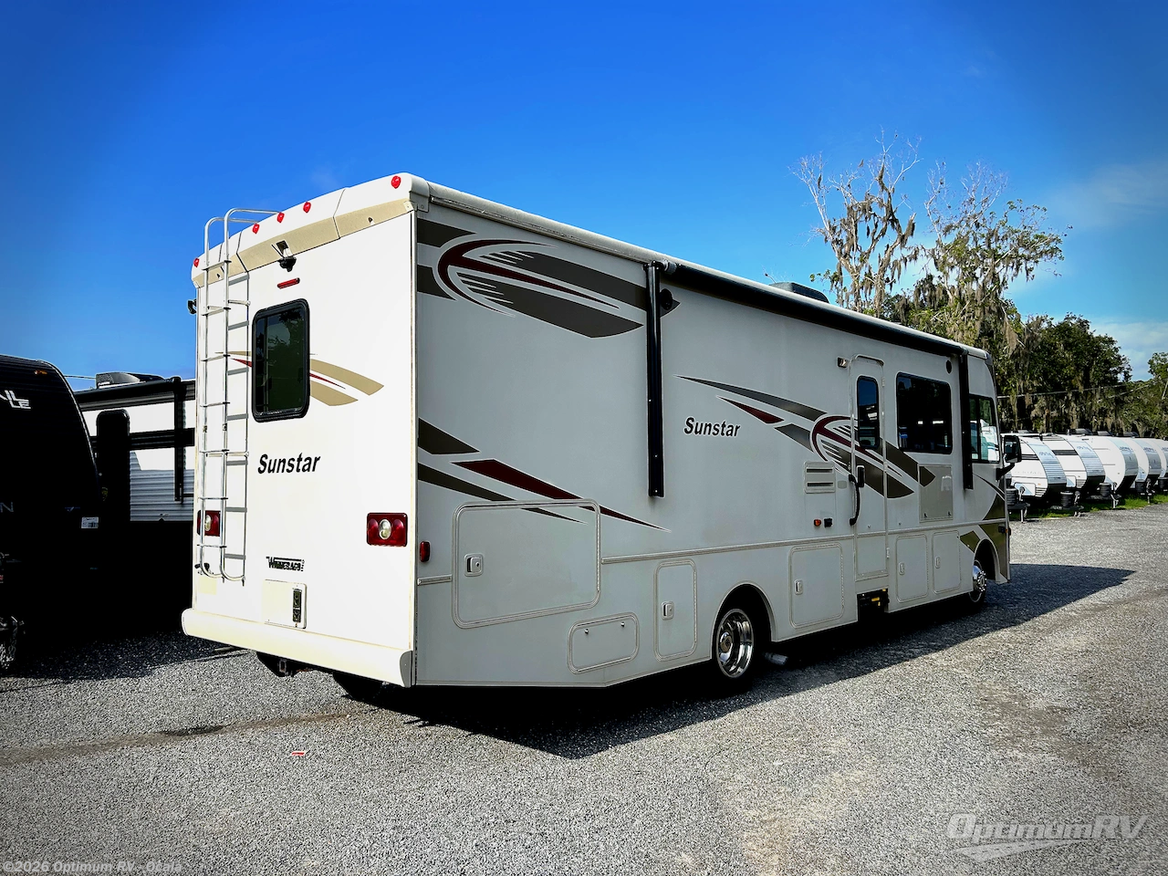 2016 Itasca Sunstar 31BE - Used Class A For Sale by Optimum RV - Ocala in Ocala, Florida features Slideout