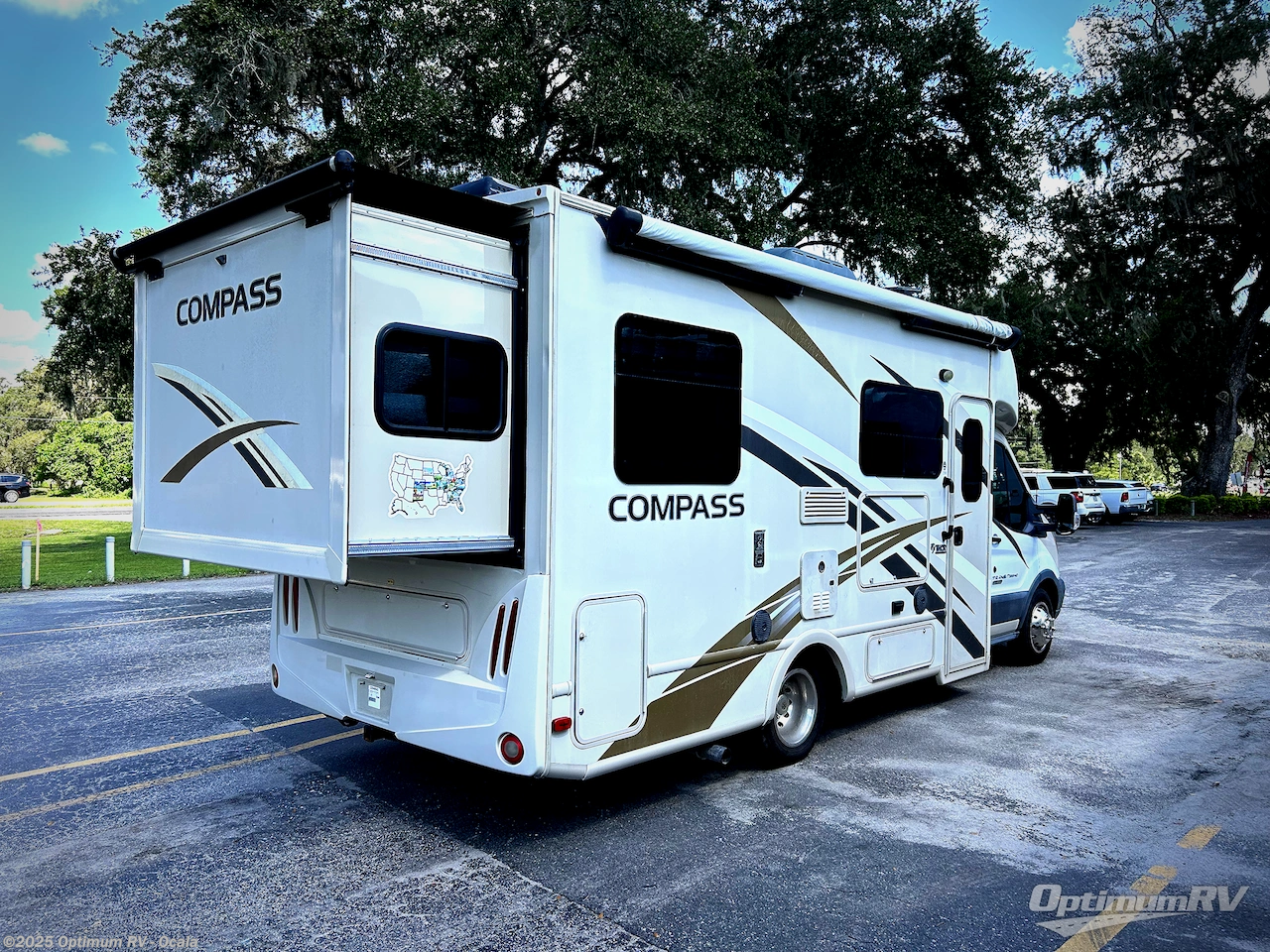 2016 Thor Compass 23TR - Used Class C For Sale by Optimum RV - Ocala in Ocala, Florida features Slideout