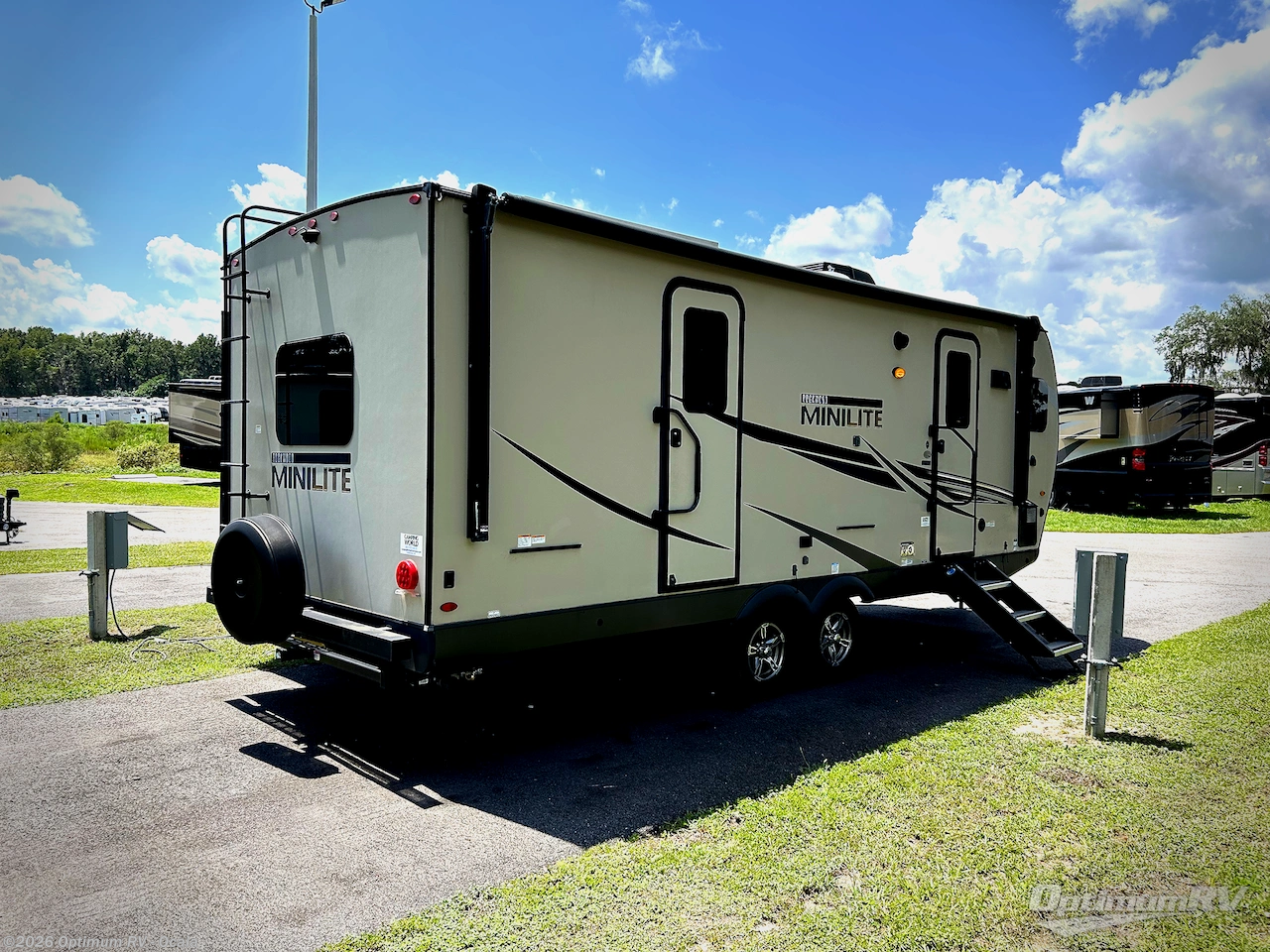 2022 Forest River Rockwood Mini Lite 2516S - Used Travel Trailer For Sale by Optimum RV - Ocala in Ocala, Florida features Slideout, Awning