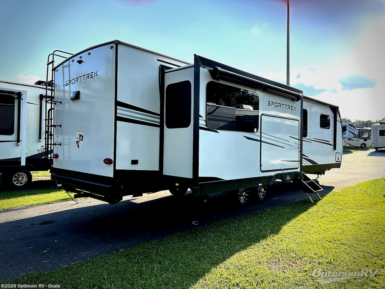 2026 Venture RV SportTrek Touring Edition STT336VRK - New Travel Trailer For Sale by Optimum RV - Ocala in Ocala, Florida features Slideout, Awning